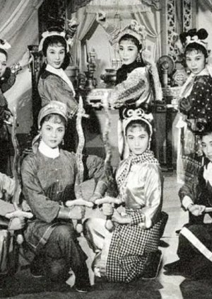 8 Roaming Heroines 1962
