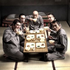 Sukiyaki (2011) photo